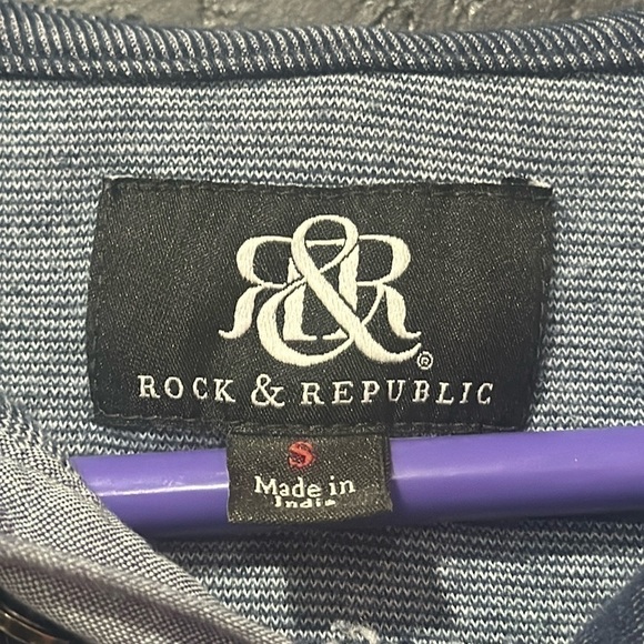 ROCK & REPUBLIC Men’s Blue Hoodie Size Small - Picture 4 of 6